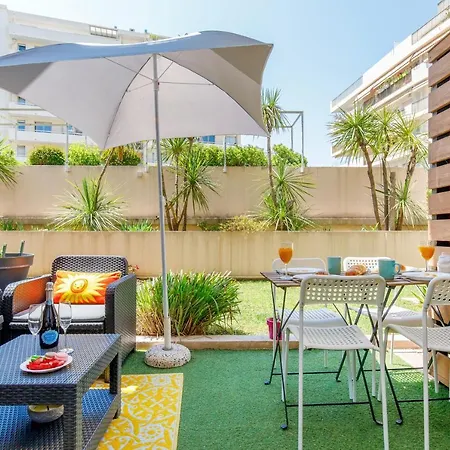 Bacci-bacci Yourhosthelper Cannes